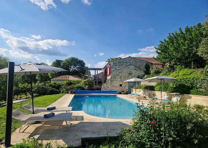 Rabbit House - Le Oda ve Kahvaltı 3*