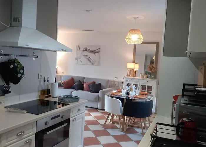 Rabbit House - Le Oda ve Kahvaltı 3*