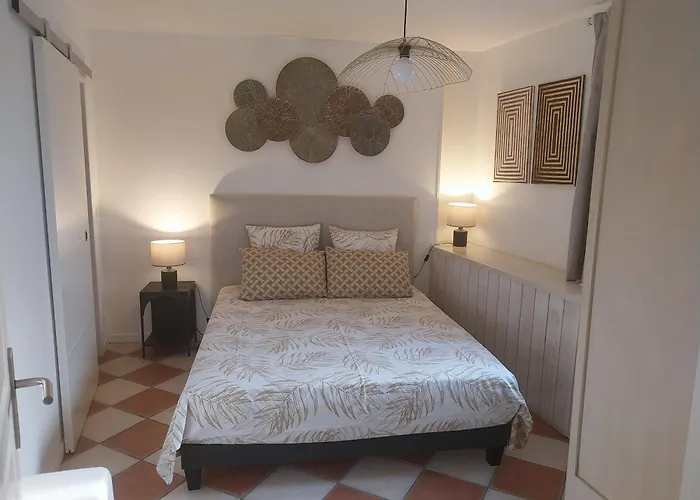 Oda ve Kahvaltı Rabbit House - Le 3*